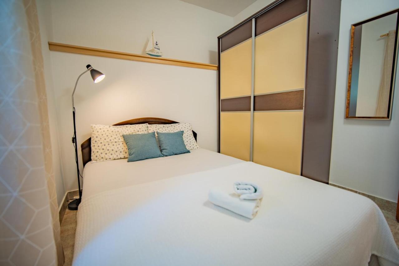 Apartments Novo Mulo Tivat Bagian luar foto