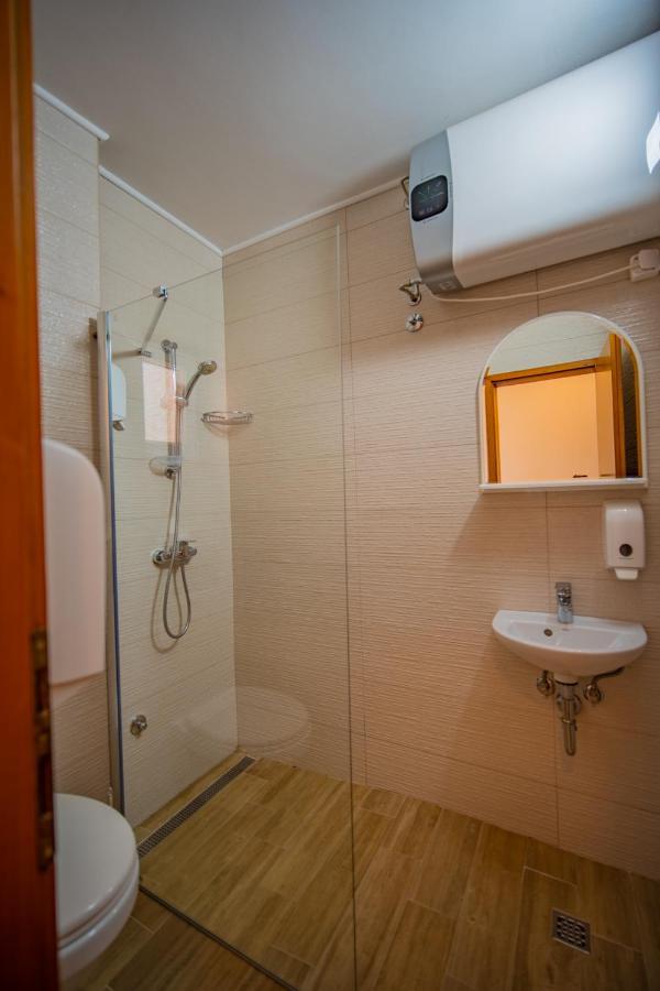 Apartments Novo Mulo Tivat Bagian luar foto